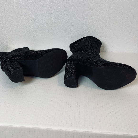 Torrid Stretch Embellished Bootie Size 8.5 WW Black Glass Beads Whimsygoth Bling - Picture 6 of 11